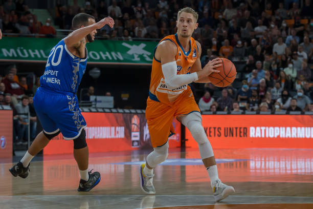 看似豪华的 看似豪华的